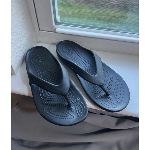 CROCS Shoes - Crocs Kadee II Flip Flop in Black Women’s Size 6